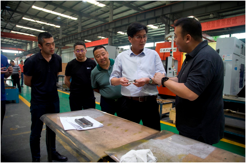 綿竹市市委副書(shū)記、市長(zhǎng)李棟蒞臨集團(tuán)調(diào)研