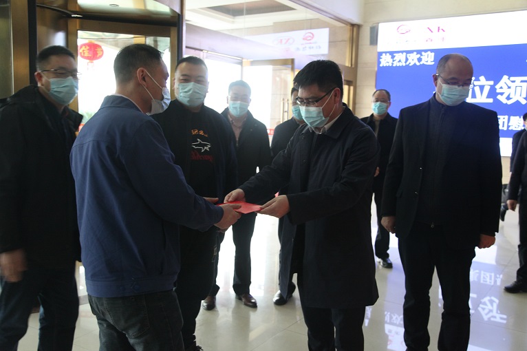 綿竹市市長耿垣合一行蒞臨仟坤集團(tuán) 開展2021年春節(jié)送溫暖活動(dòng)